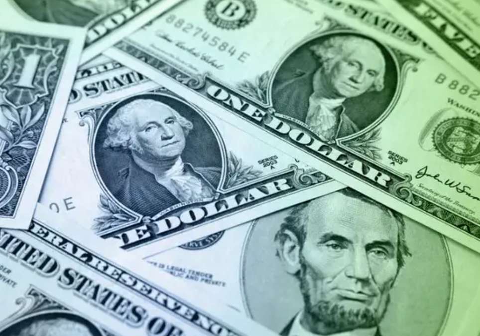 Fed Rate Pause Suggests Policy Shift